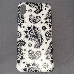iPhone XS Max paisley black and white case